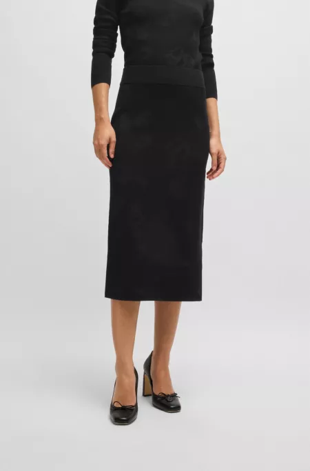 Tube skirt in knitted jacquard
