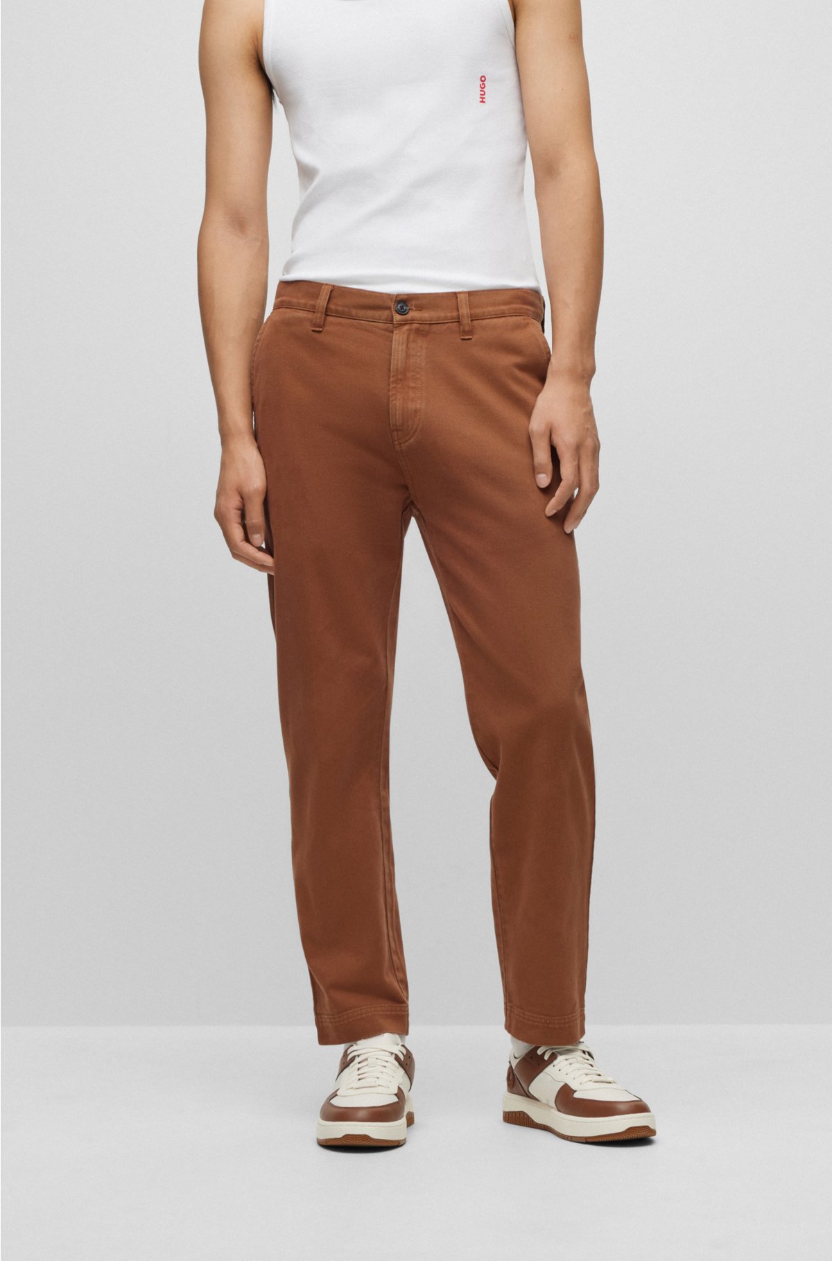 Tapered-fit chinos in cotton gabardine, Brown
