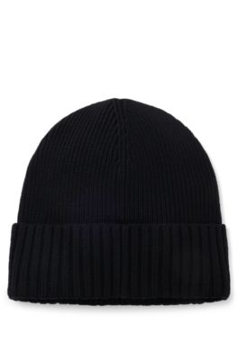 Gorro de punto de canal&eacute; en lana virgen con placa con logo, Negro
