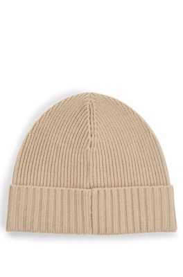 Gorro de punto en lana virgen con placa con logo, Beige claro