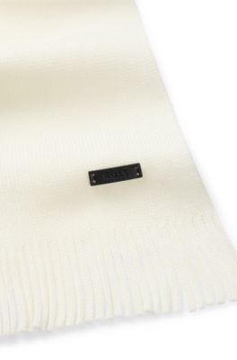 Logo-plaque scarf in virgin wool, White