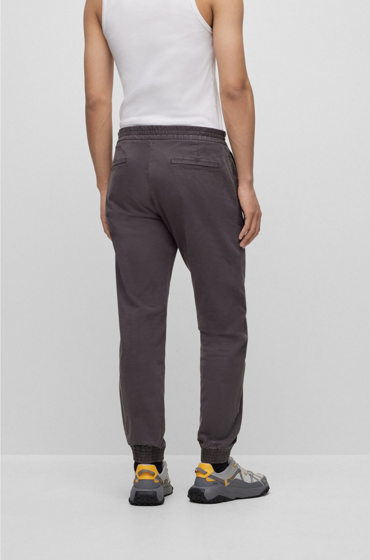 Cuffed slim-fit trousers in stretch-cotton gabardine, Dark Grey