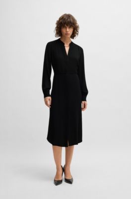 Robe avec encolure crant&eacute;e et ceinture &agrave; nouer, Noir