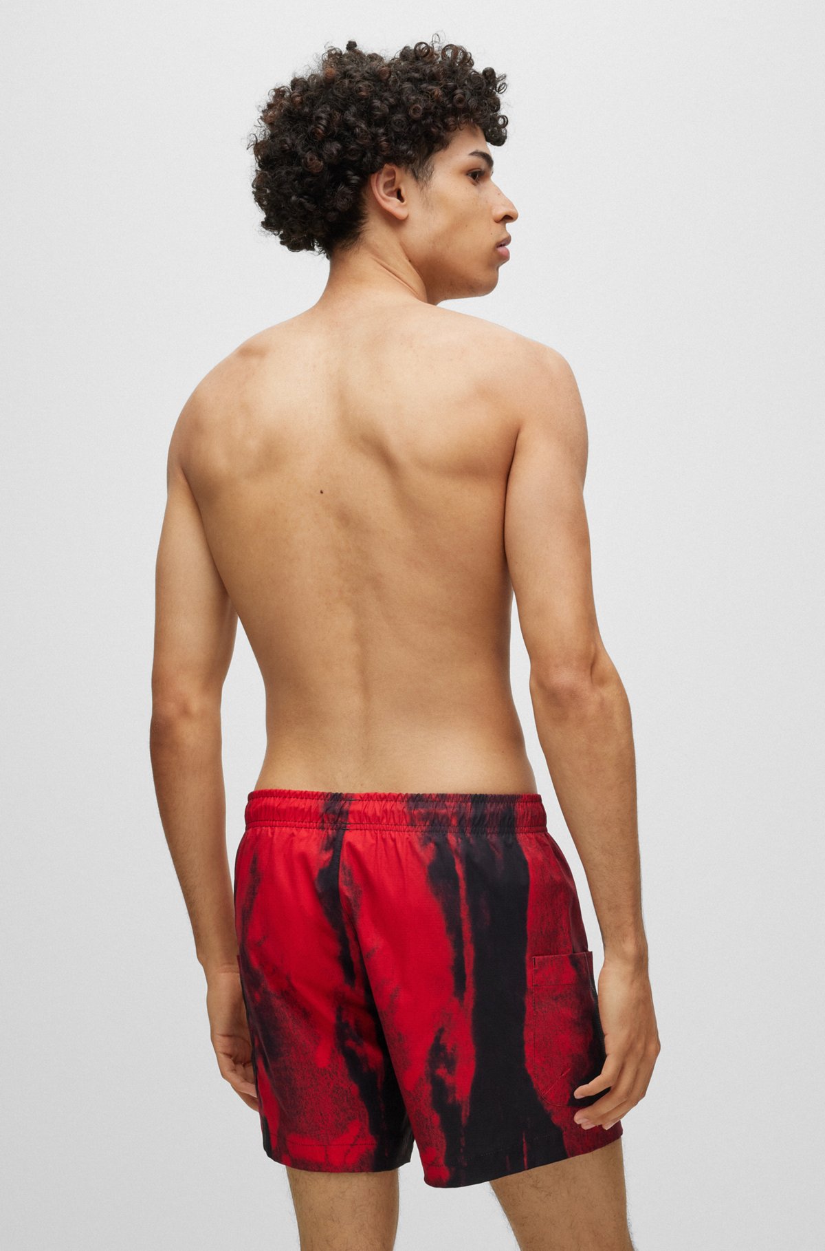 Quick-drying swim shorts with graphic print, Light Red