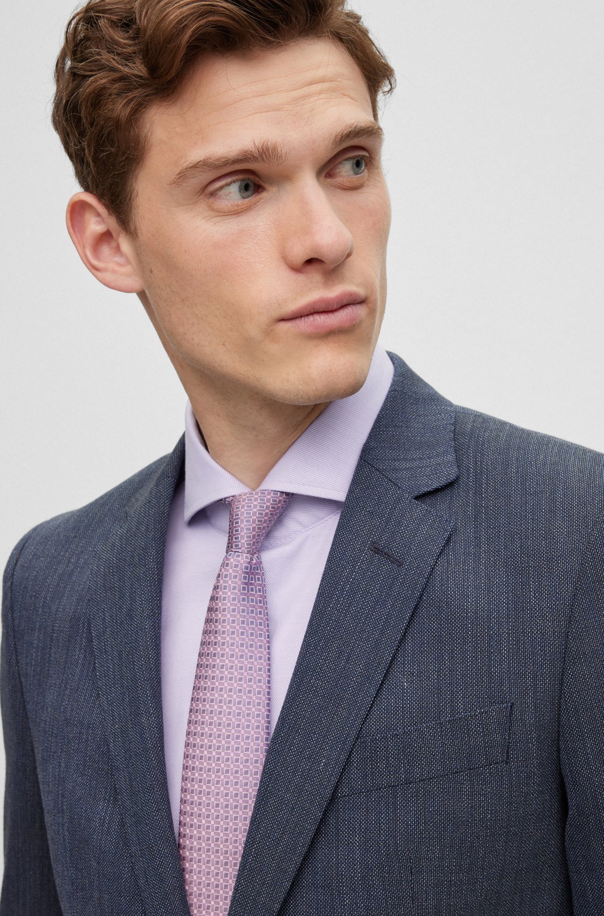 Slim-fit suit in a micro-patterned wool blend, Dark Blue