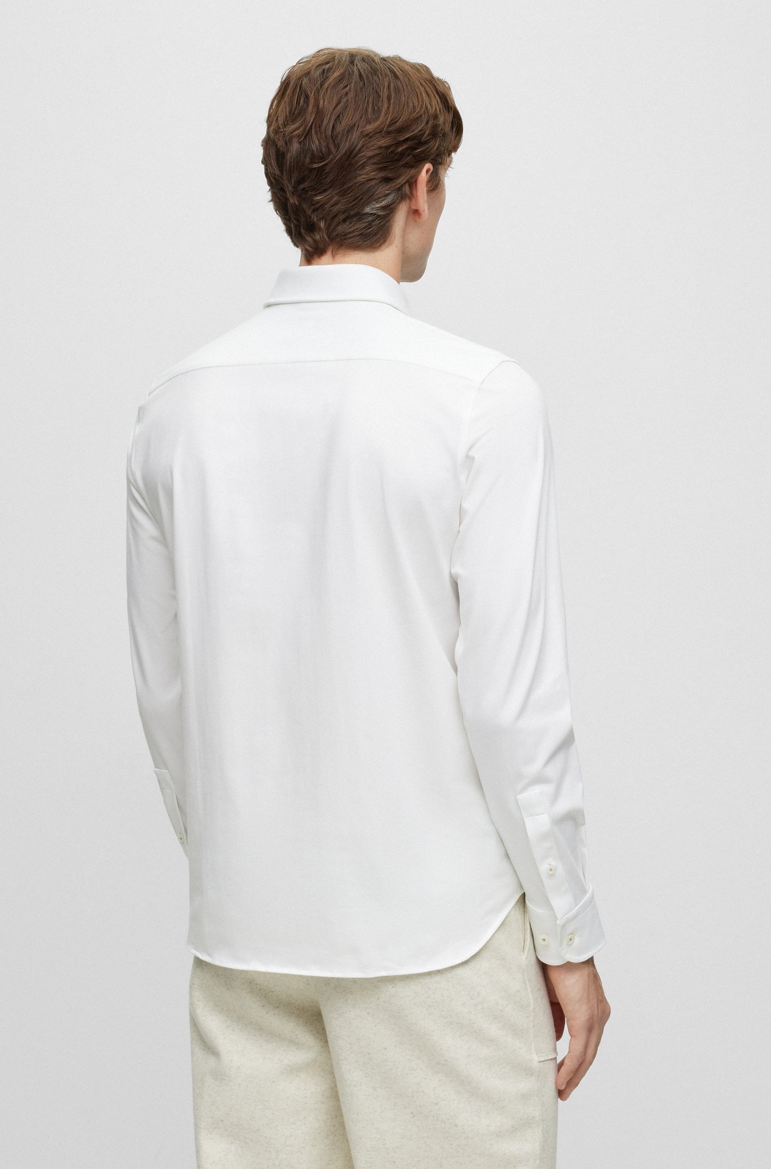 Camisa casual slim fit de algodón elástico