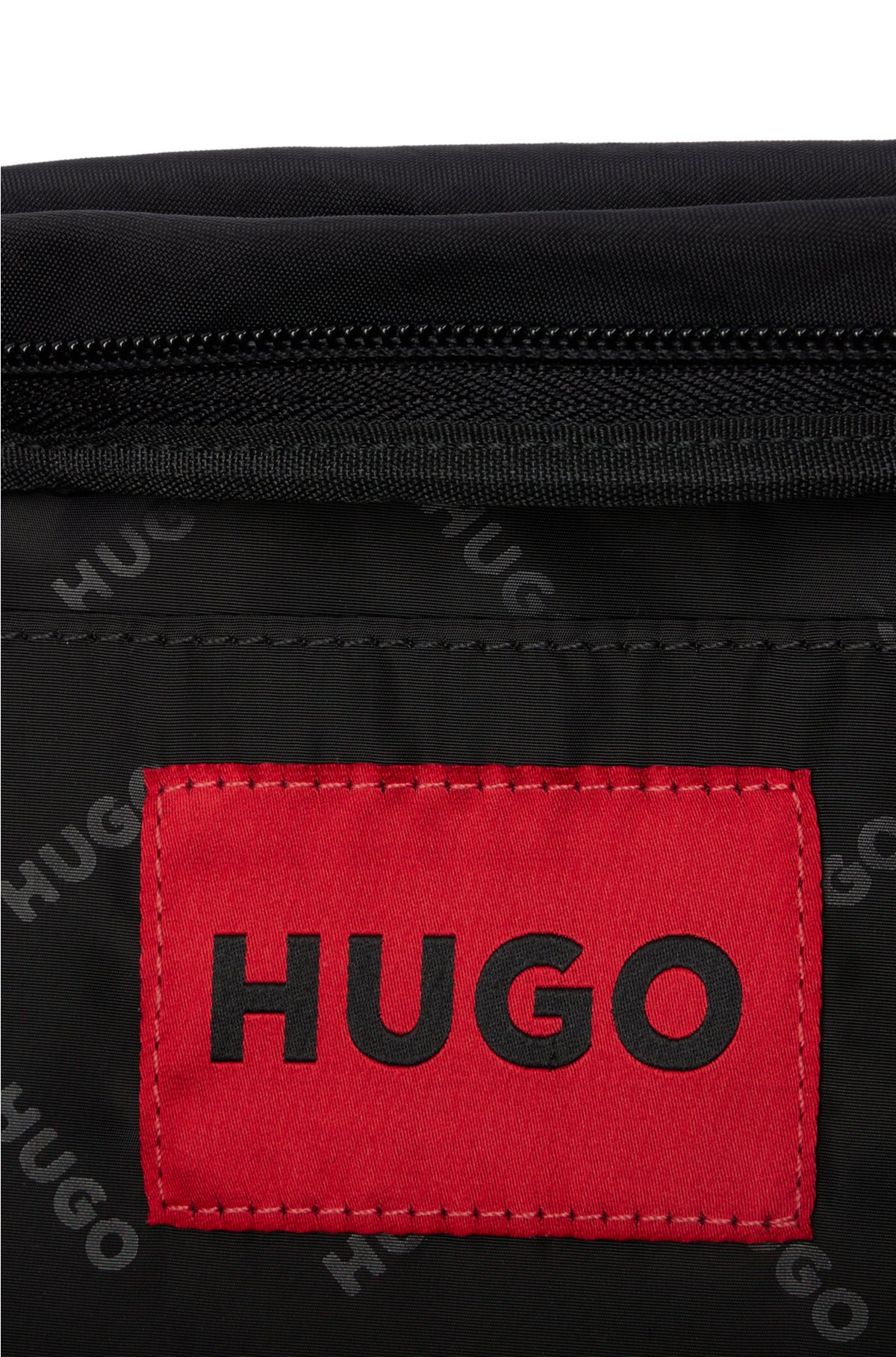 オリジナル 【美品】HUGO BOSS メッセンジャーバッグ 極上シボ革 