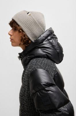 Gorro de punto de canal&eacute; con detalle de rayas de la marca, Gris claro