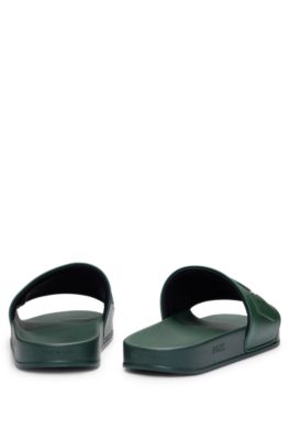 Chanclas con logo en relieve fabricadas en Italia, Cal