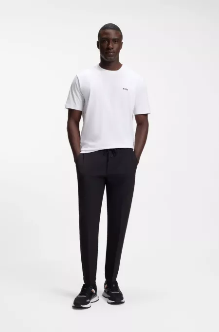 Mixed-material trainers with leather and mesh