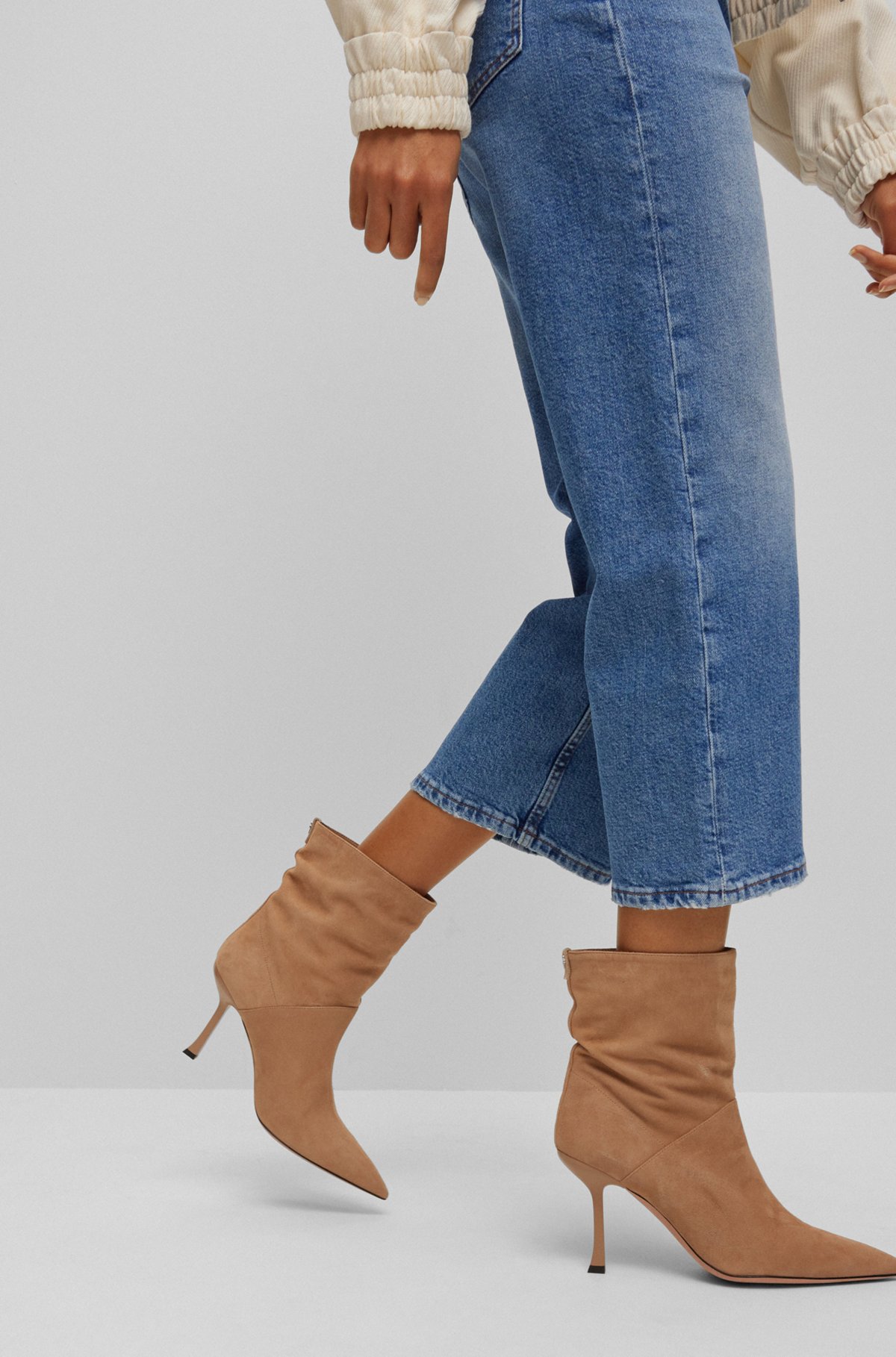 High-heeled ankle boots in suede with pointed toe, Beige