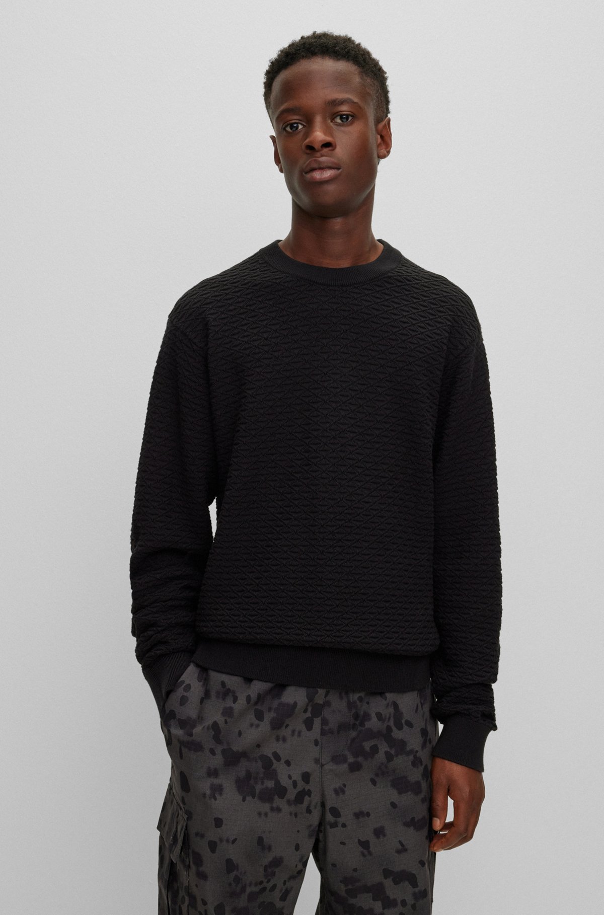 HUGO   Relaxed fit sweater in cotton with knitted structure
