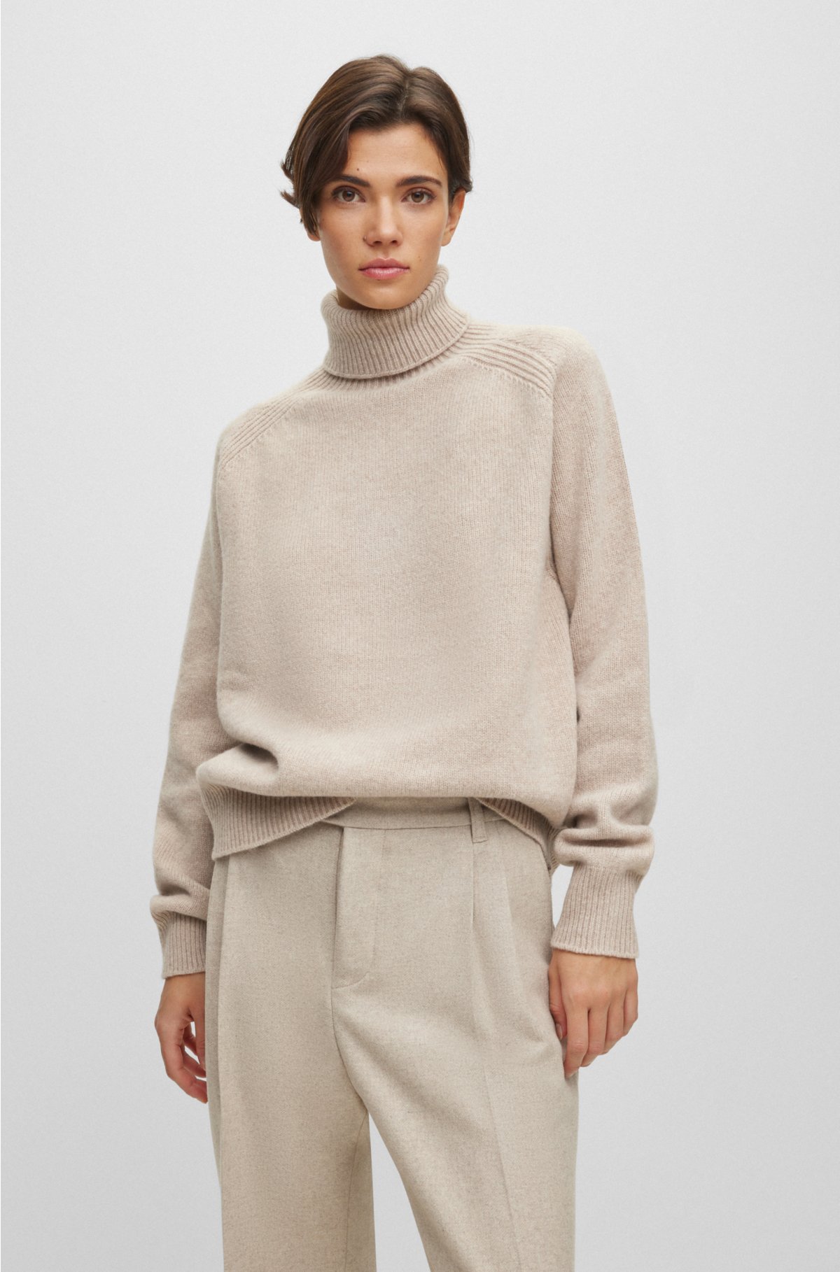All-gender relaxed-fit sweater in virgin wool, White