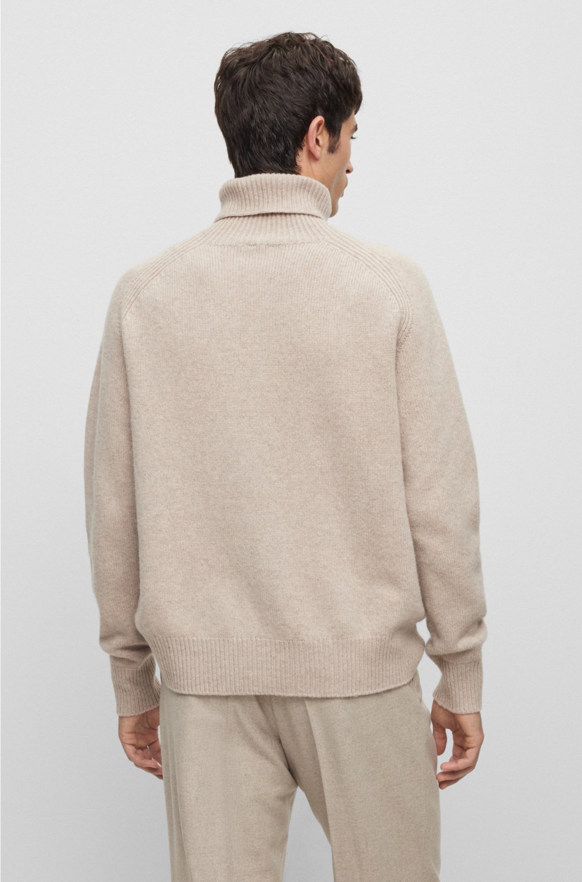 All-gender relaxed-fit sweater in virgin wool, White