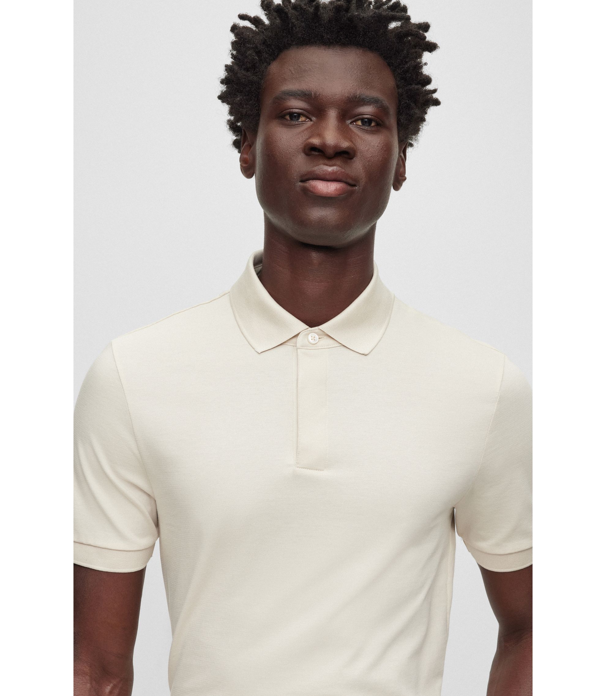 hbna50501098_131_340?wid=1980&