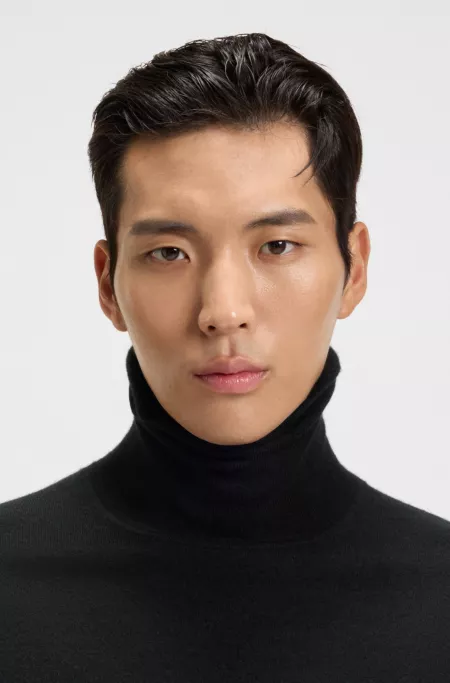 Rollneck sweater in cashmere