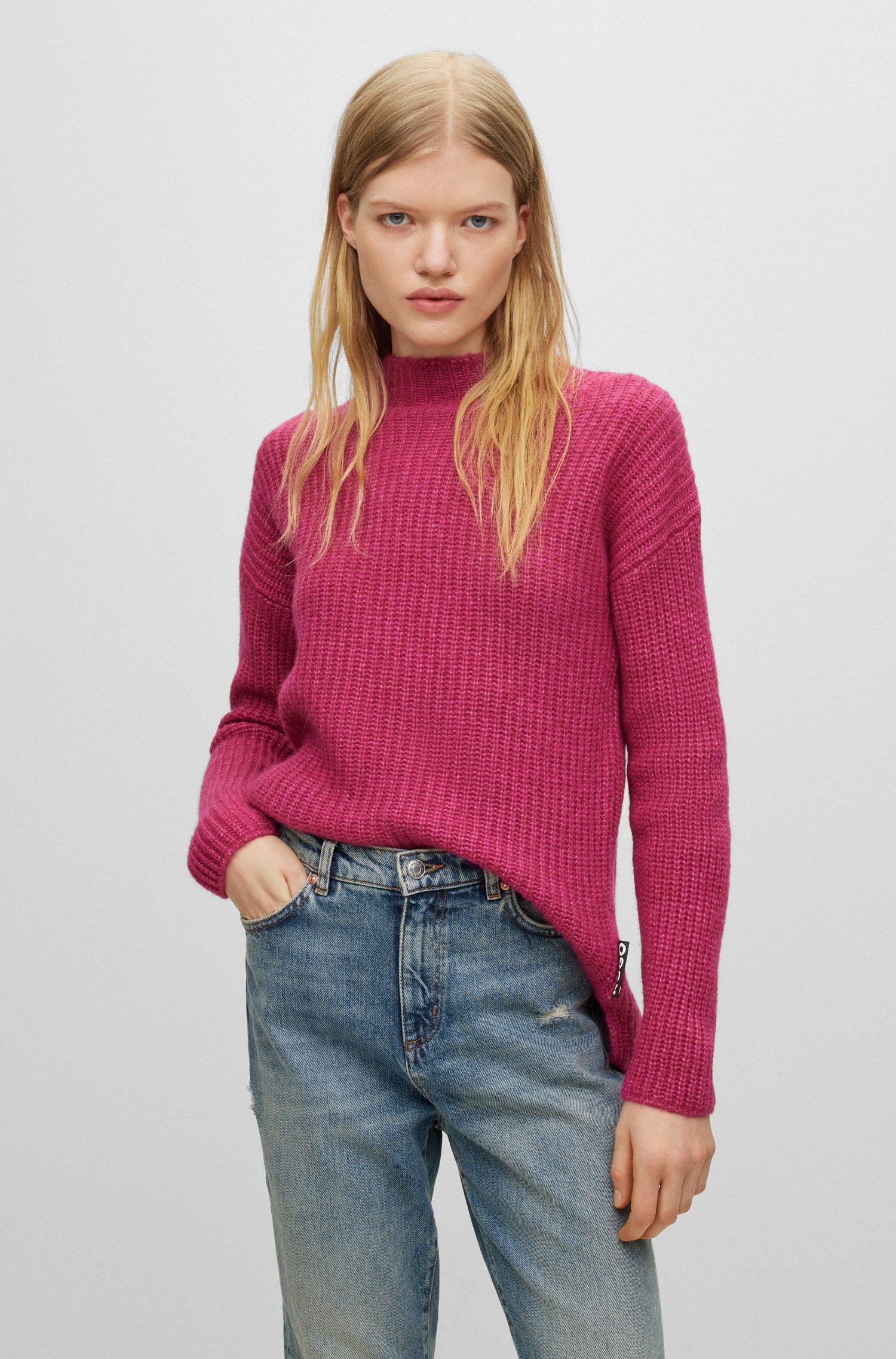 Mock-neck sweater a wool blend