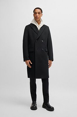 Double breasted coat in wool and cashmere