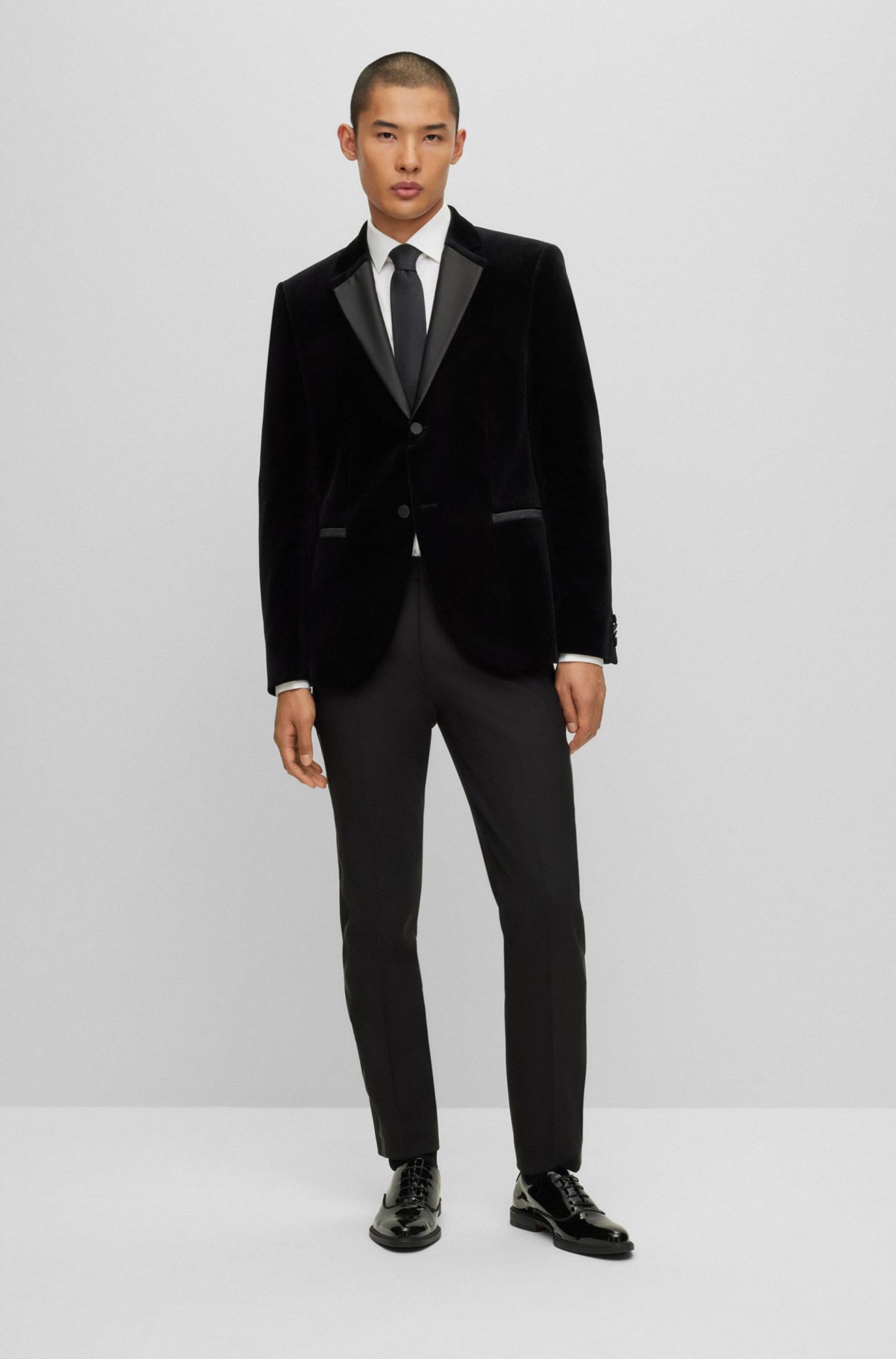 Hugo boss 2024 velvet suit