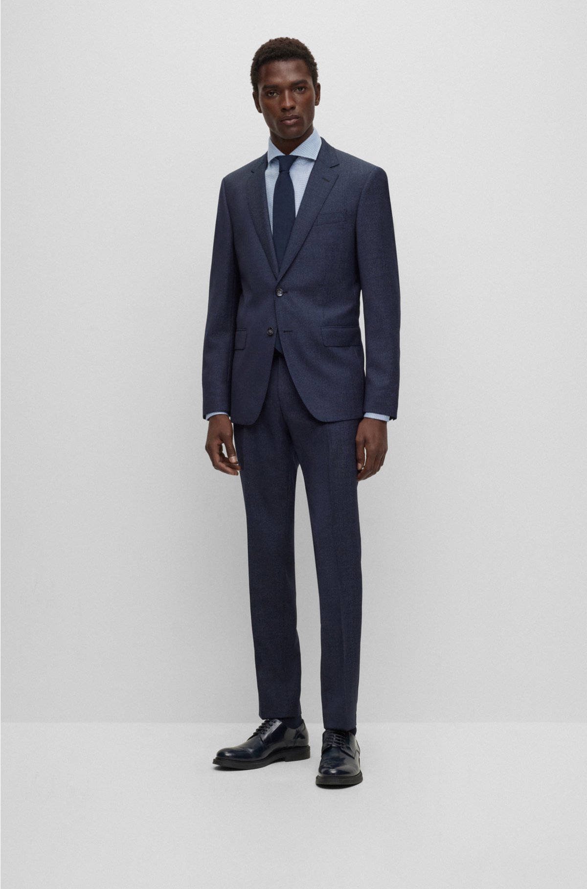 Slim-fit suit in virgin wool with signature lining, Light Blue