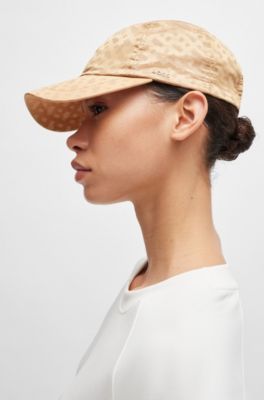 Gorra repelente al agua con monograma de jacquard, Beige