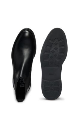 Leather Chelsea boots with signature-stripe detail, Black