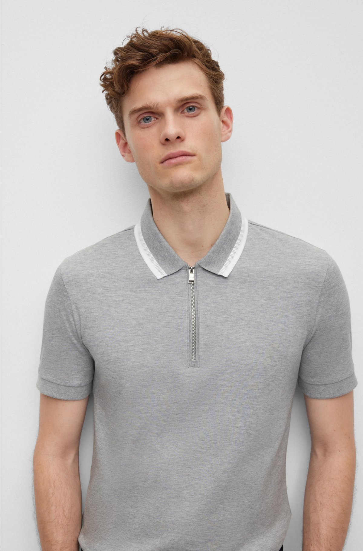 Slim-fit polo shirt in cotton with zipper neck