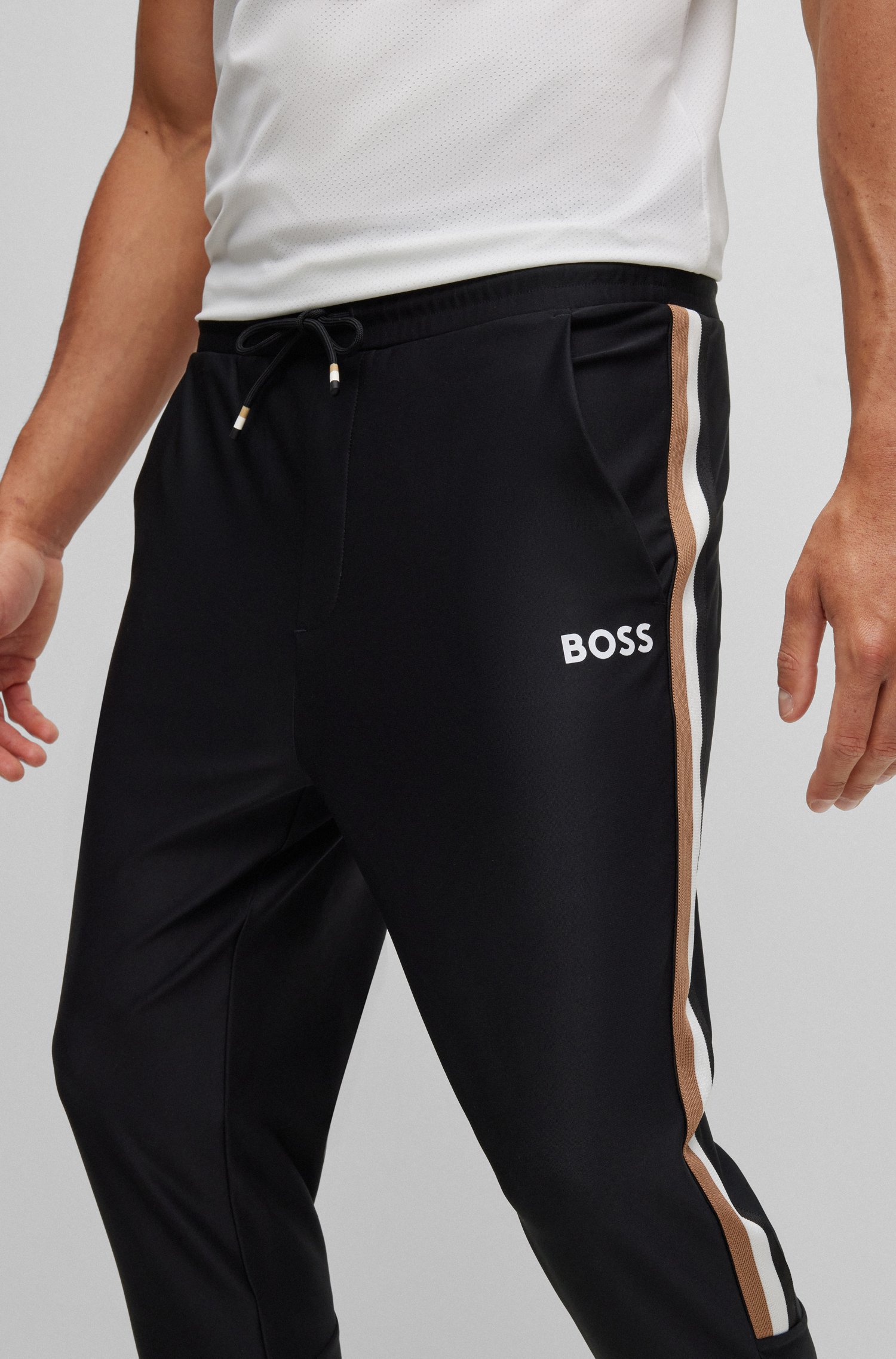 Pantalones de chándal BOSS x Matteo Berrettini con rayas y logo
