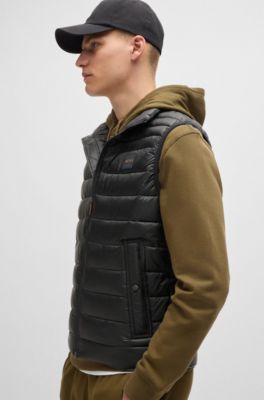 Veste sans manches Slim d&eacute;perlante avec patch logo, Noir