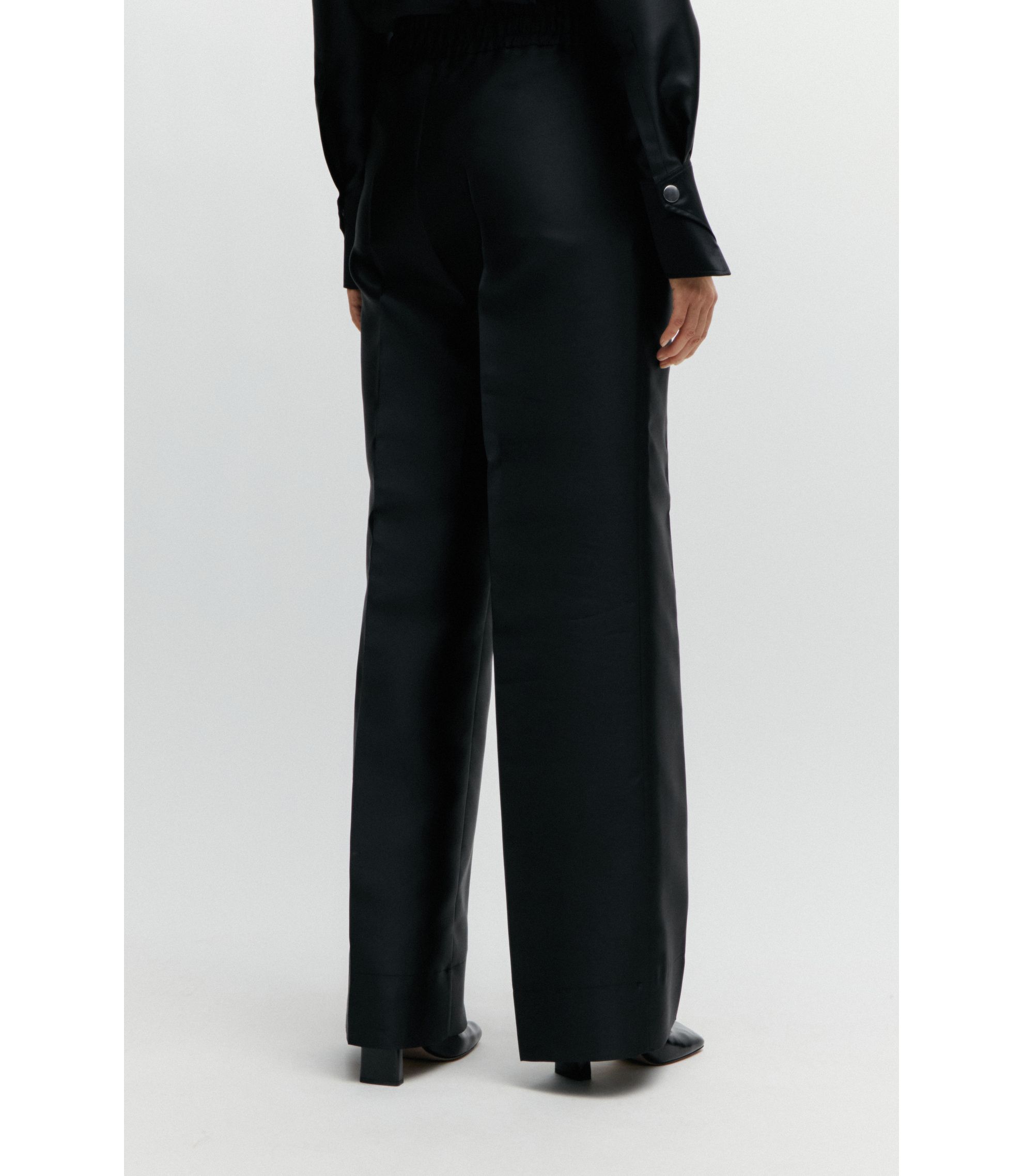 hbna50505644_001_360?wid=1980&