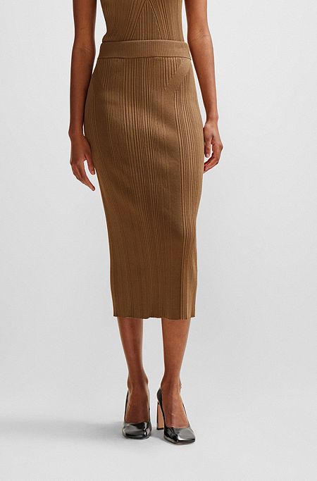 Knitted pencil skirt with ribbed structure, Light Brown