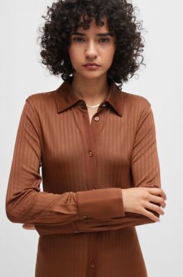 Vestido largo estilo camisa en punto de canal&eacute;, Marr&oacute;n