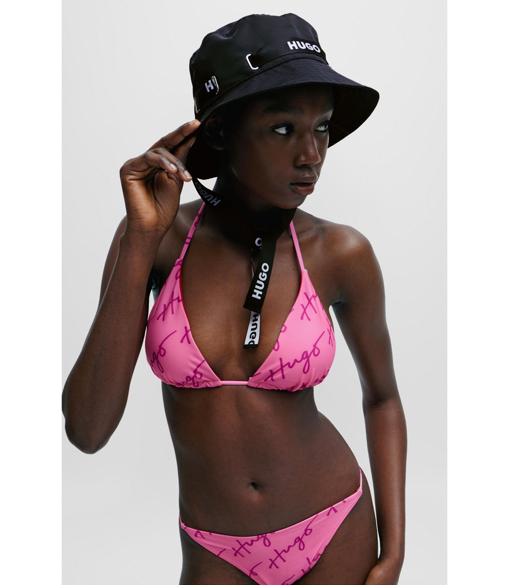 hbna50506222_001_300?wid=1980&