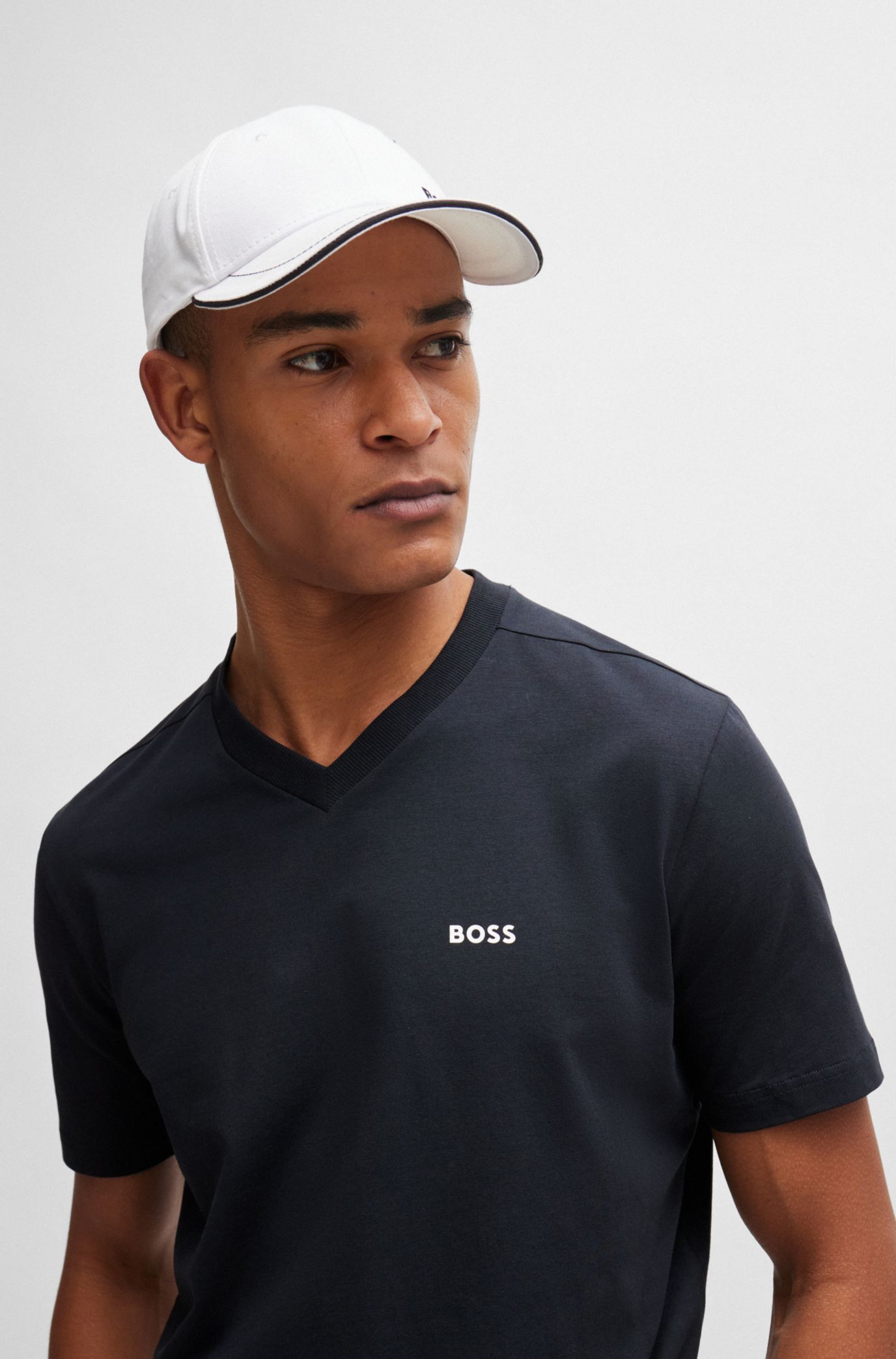 HUGO BOSS｜ (Regular-fit T-shirt in stretch cotton with BOSS - Stretch-cotton regular-fit T-shirt with logo detail