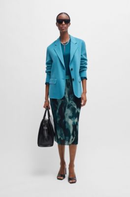 Blusa relaxed fit en seda el&aacute;stica con cierre de ojo de cerradura, Cal