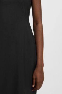 Vestido slim fit de lana virgen con manga casquillo, Negro