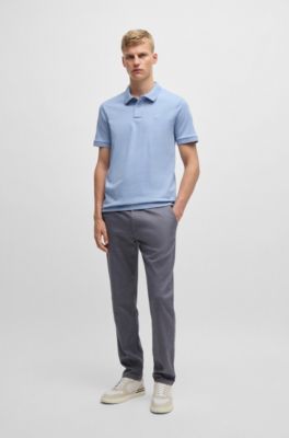 Polo slim fit de algod&oacute;n el&aacute;stico con parche de logo, Celeste