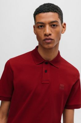 Polo slim fit de algod&oacute;n el&aacute;stico con parche de logo, Rojo claro
