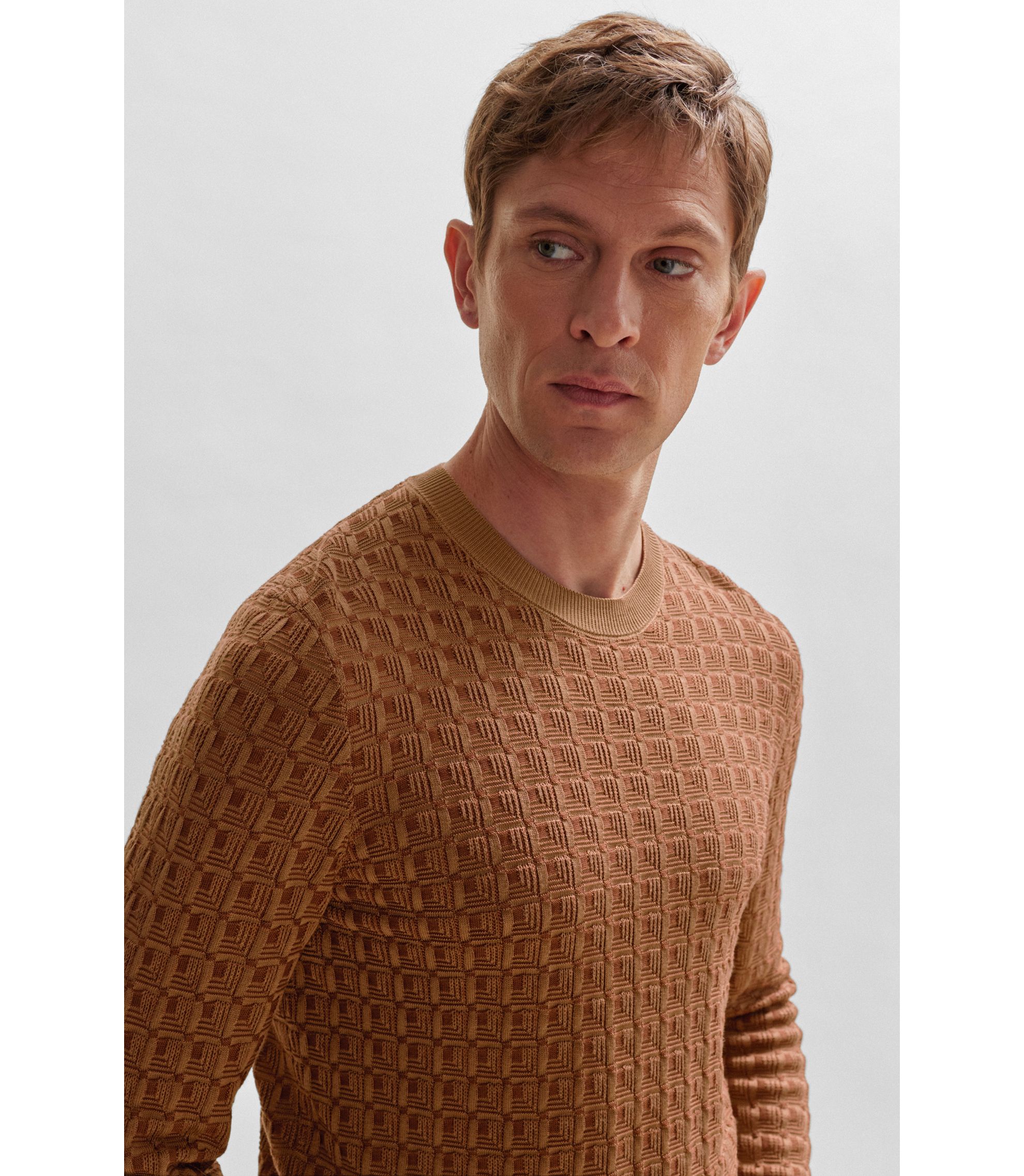 hbna50508159_260_340?wid=1980&