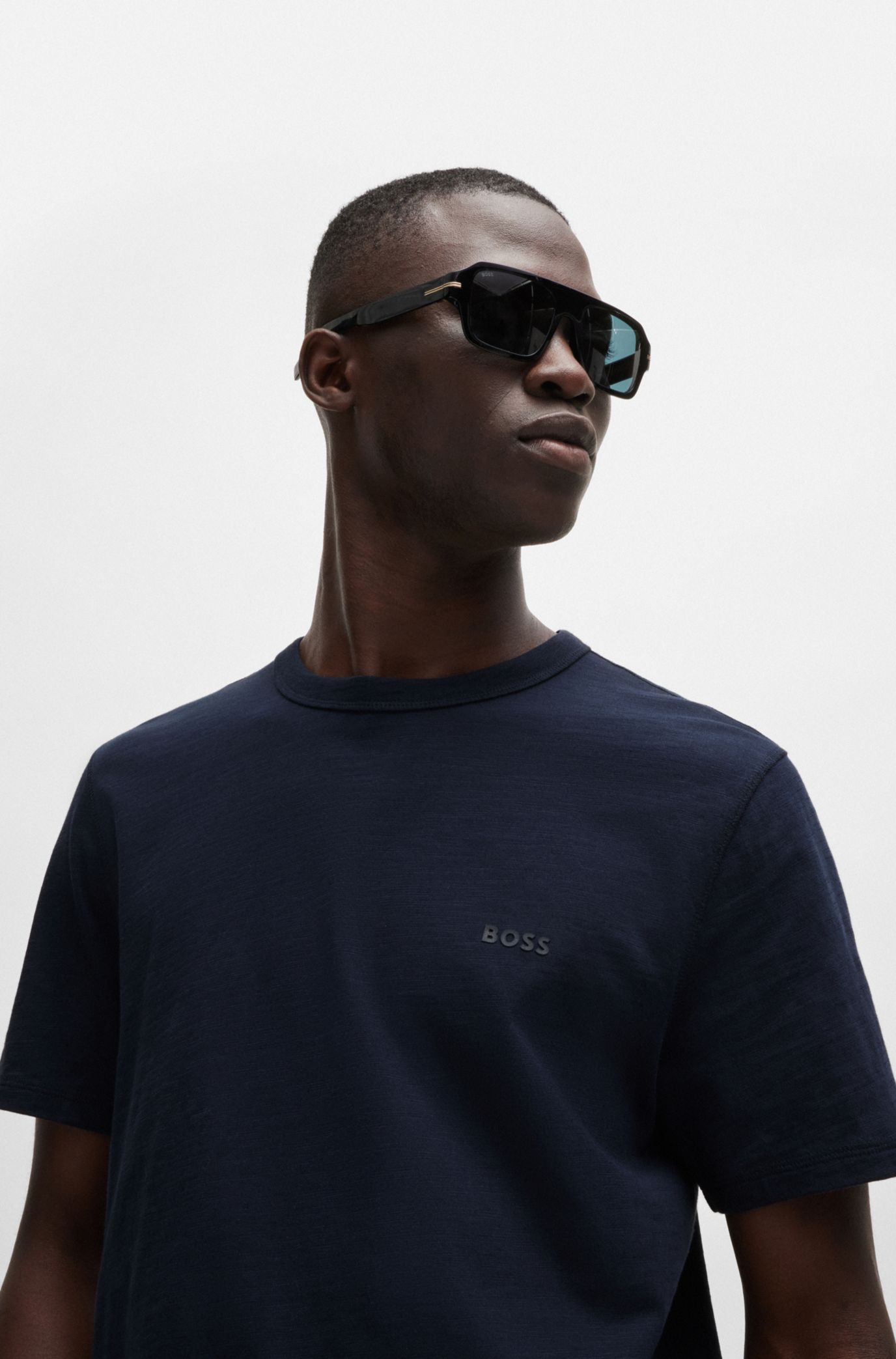 Hugo boss navy t hot sale shirt