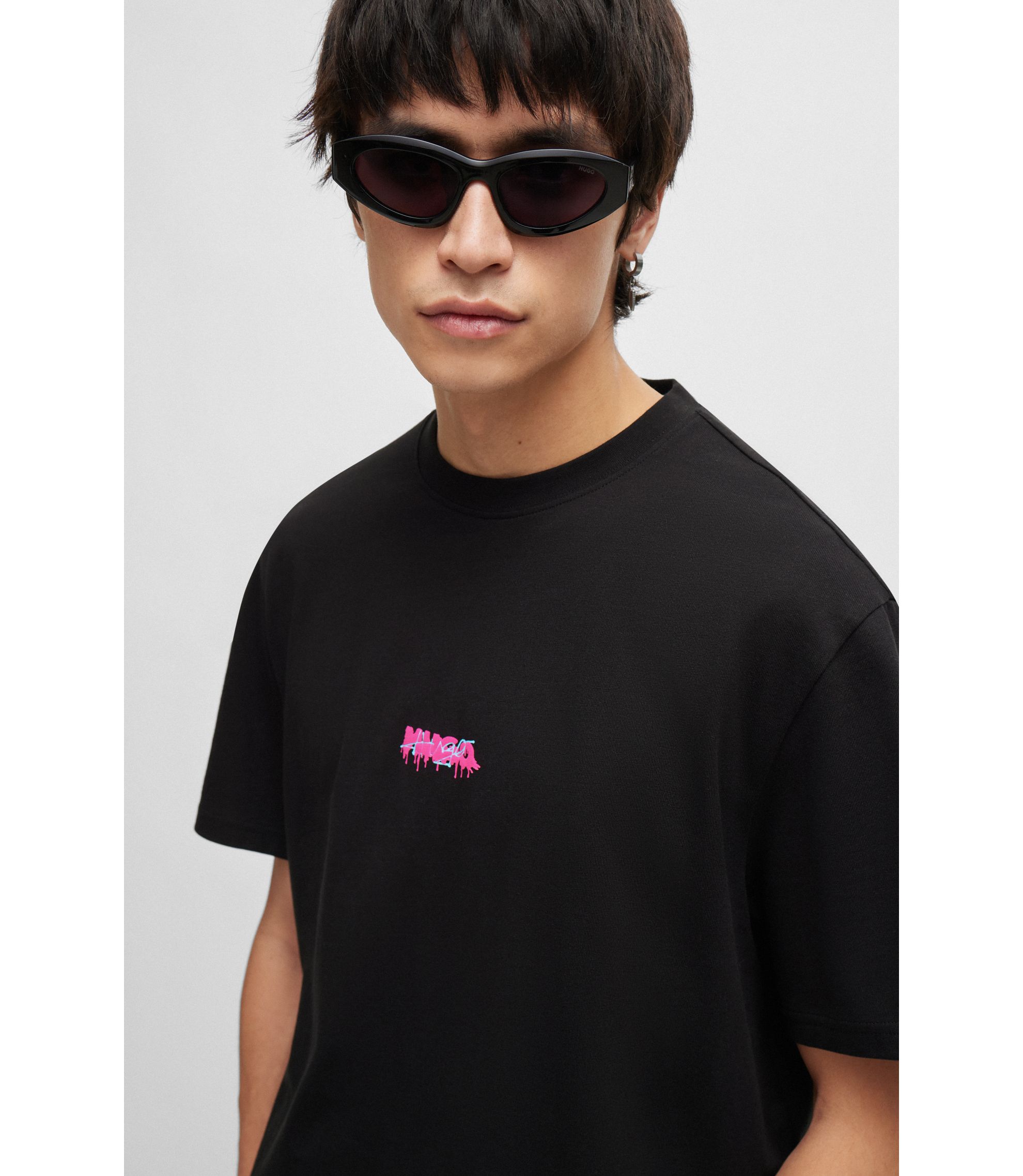 hbna50509966_001_340?wid=1980&