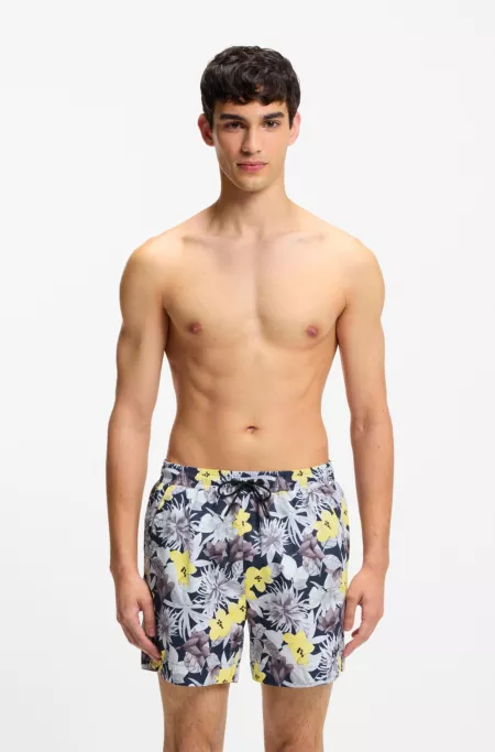 Quick-dry swim shorts with all-over print