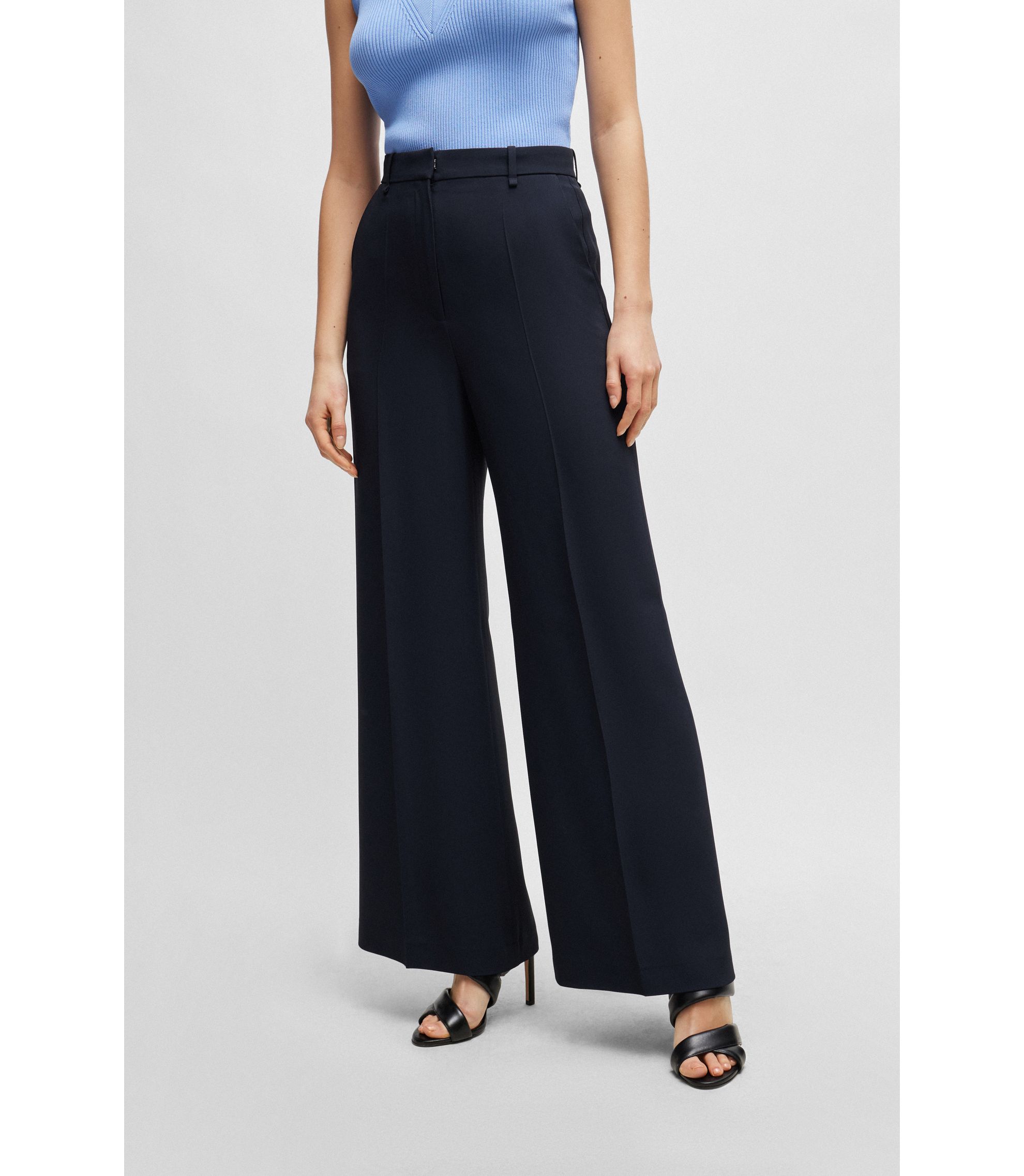 hbna50510115_404_350?wid=1980&