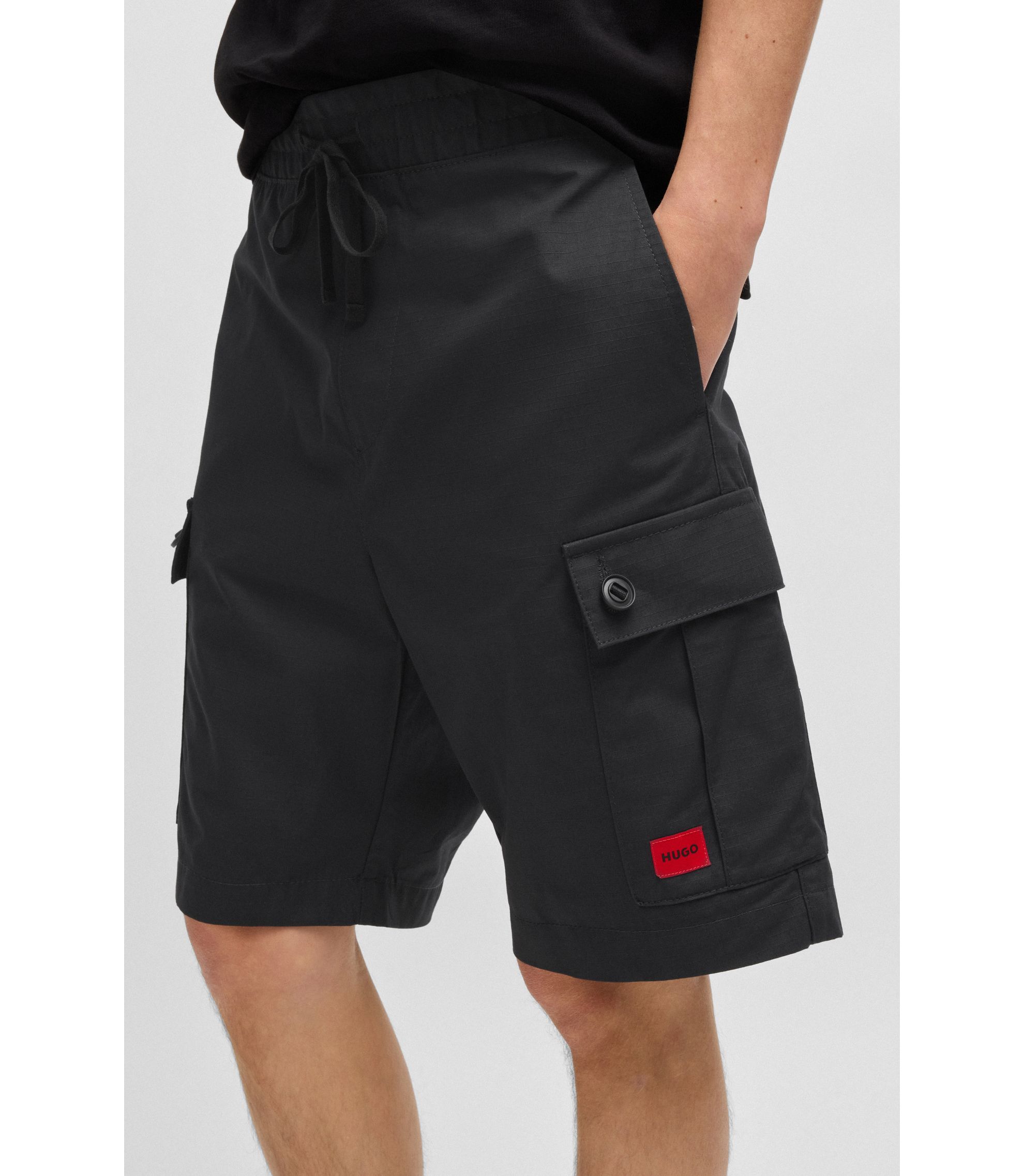 HUGO BOSS HUGO Garlio242 カーゴ ショートパンツ hbna50510594_001_340?wid=1980&