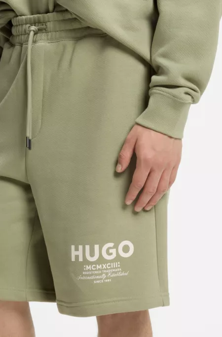 Loose-fit shorts in cotton terry with logo print