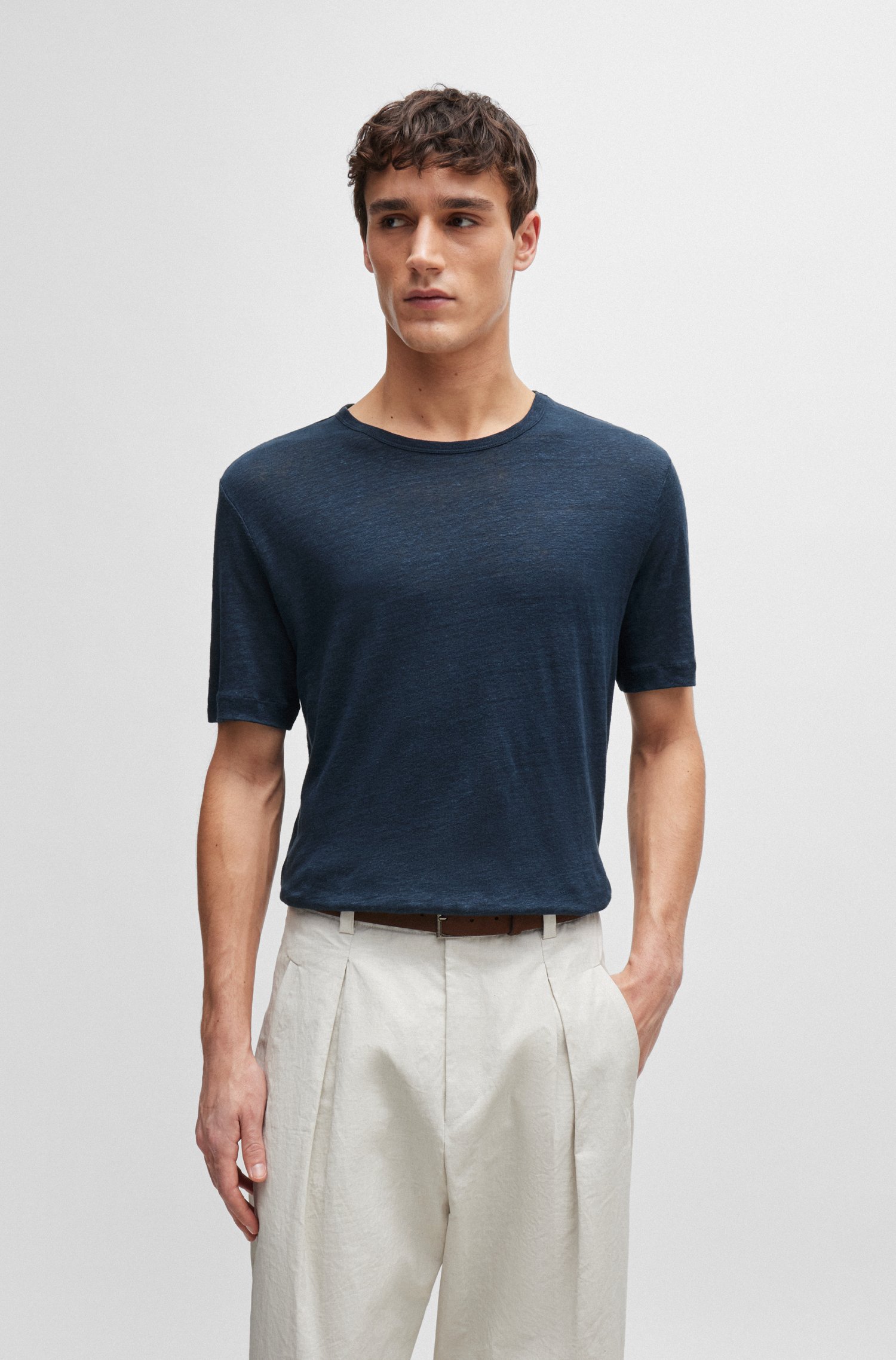 Regular-fit T-shirt linen