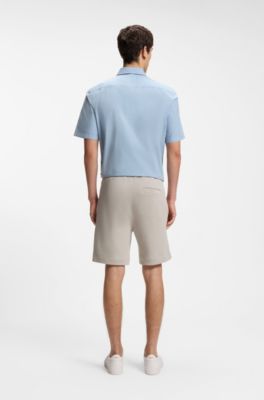 Short en molleton de coton avec &eacute;cusson logot&eacute;, Gris chin&eacute;