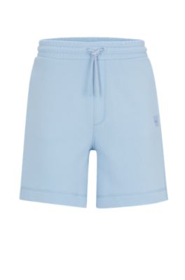 Short en molleton de coton avec &eacute;cusson logot&eacute;, bleu clair