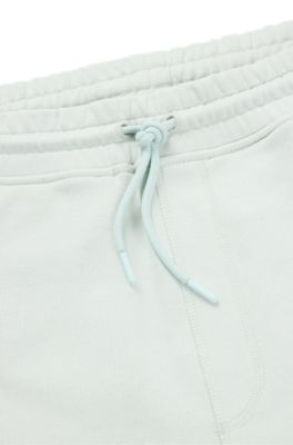 Short en molleton de coton avec &eacute;cusson logot&eacute;, bleu clair