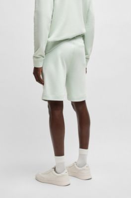 Short en molleton de coton avec &eacute;cusson logot&eacute;, bleu clair